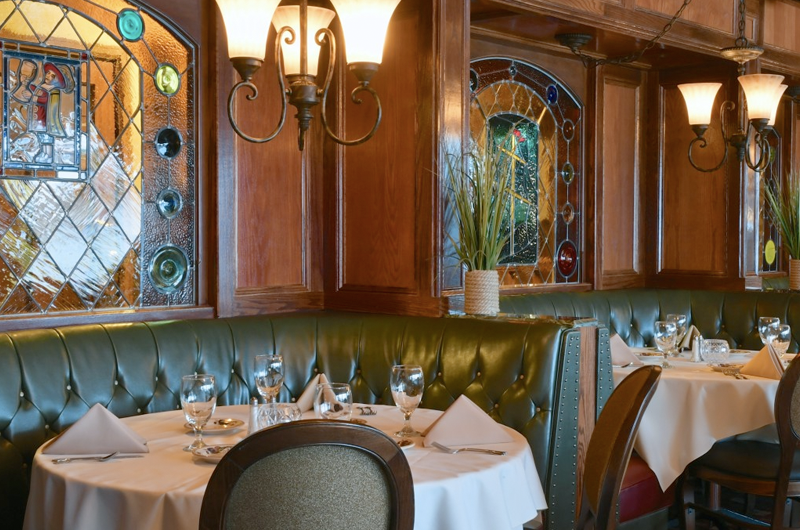 golden-mast-interior1-800px